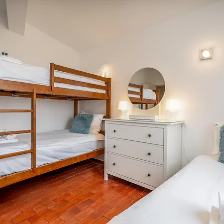 Retreat With Sea View #1973 * Budens